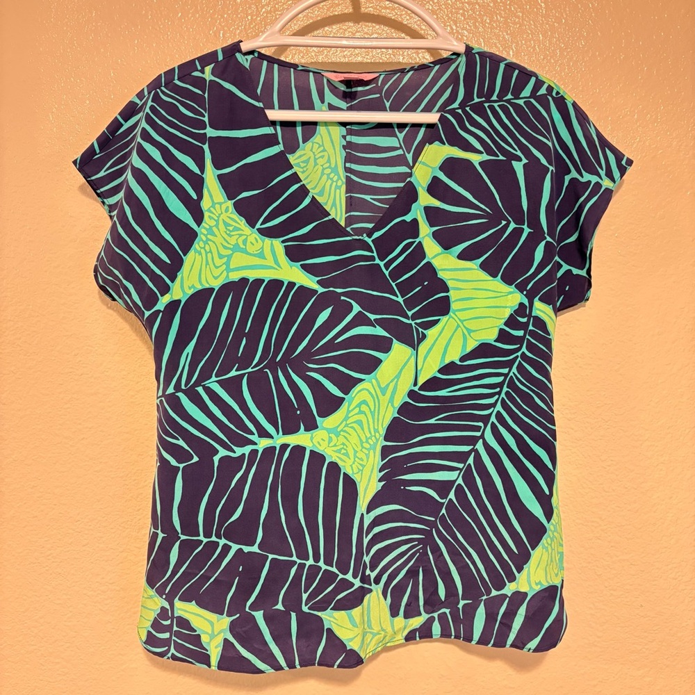 Lilly Pulitzer Elsa Silk Top "Under the Palms" Print Short Sleeve Size XS *Flaw*